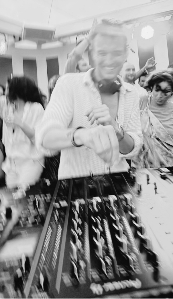 Victorien behind the mixer